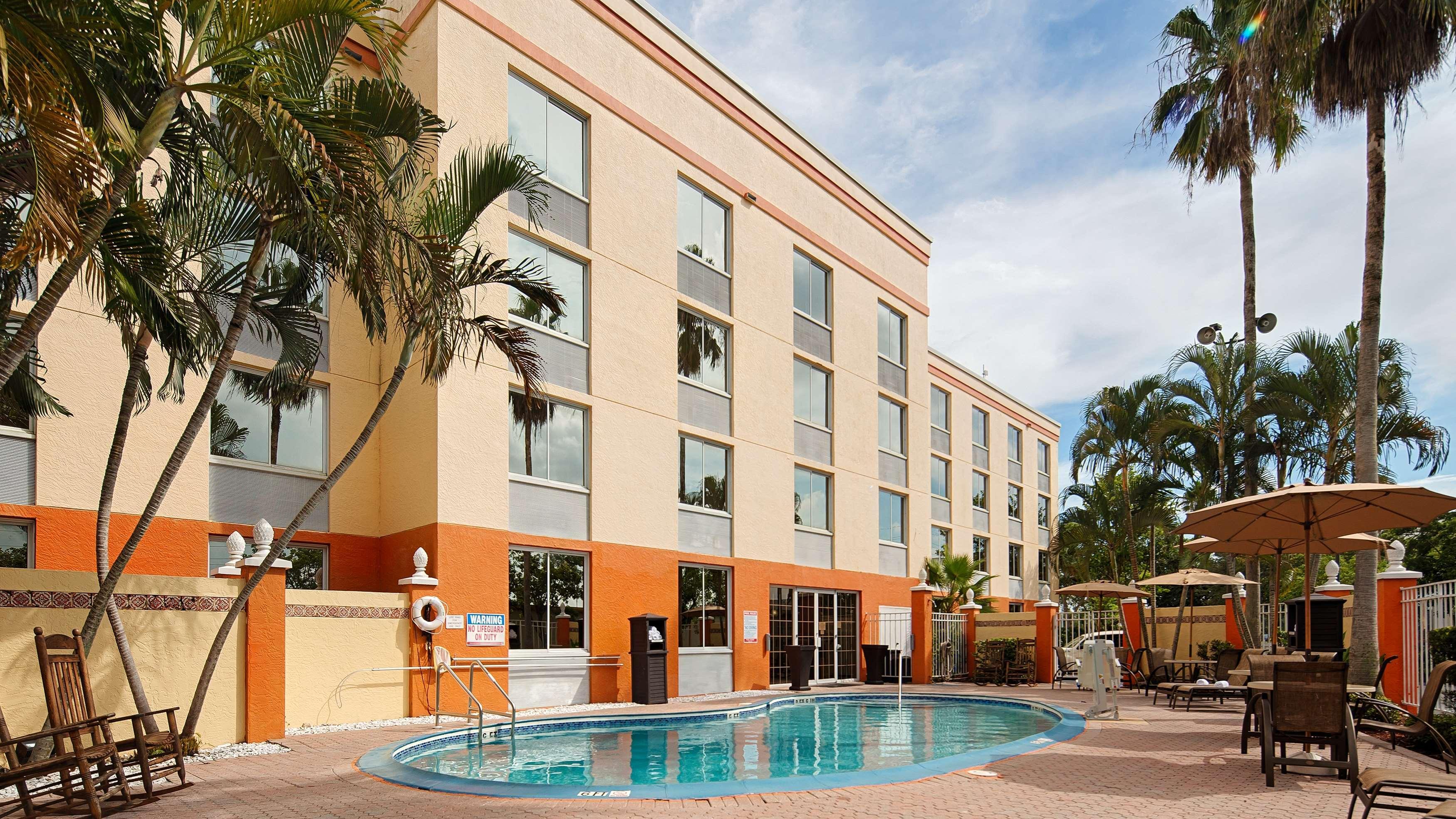 Best Western Fort Myers Inn And Suites Instalações foto